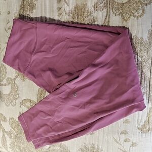 Lululemon leggings lilac color
